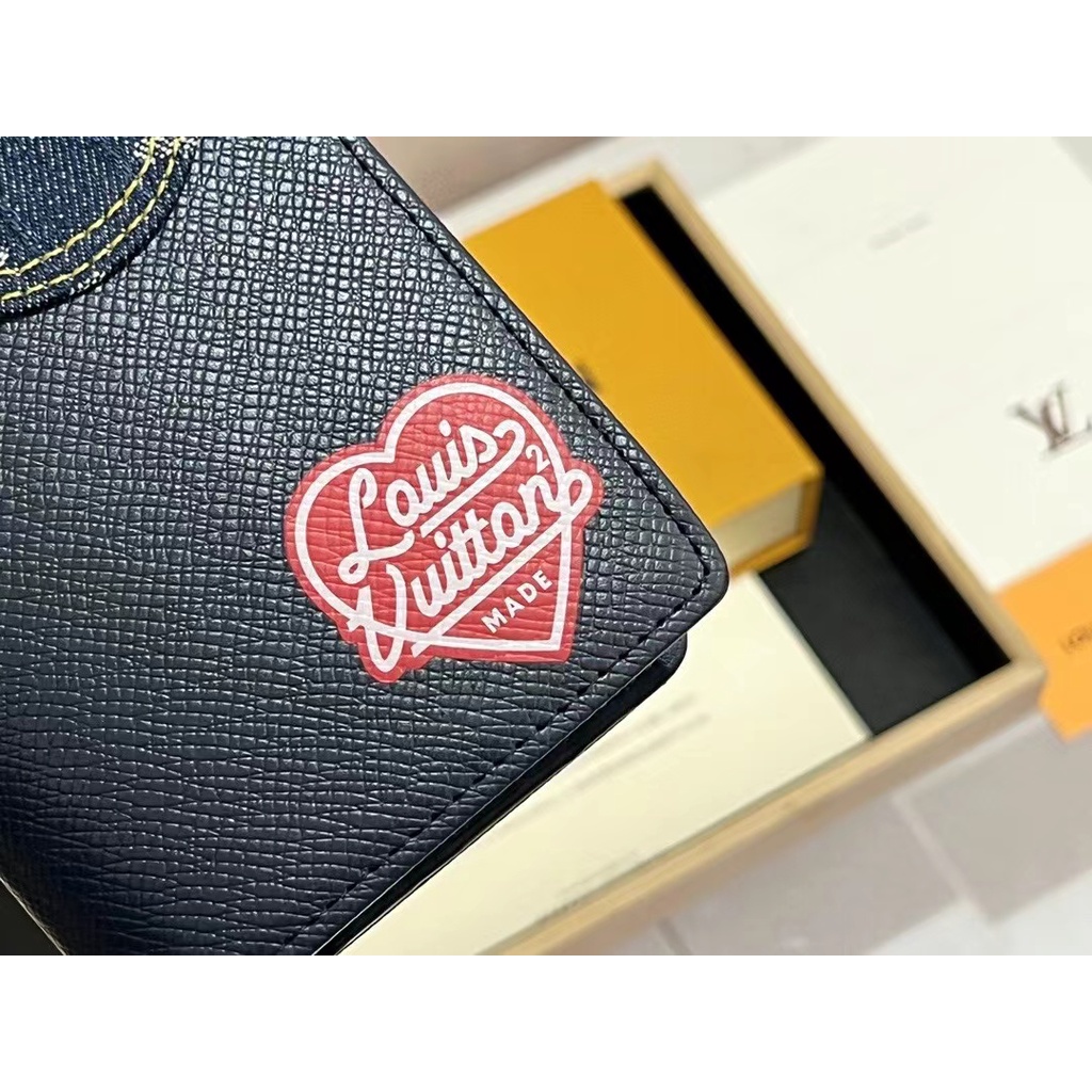 Ví Nam Dây Kéo Dọc M81021