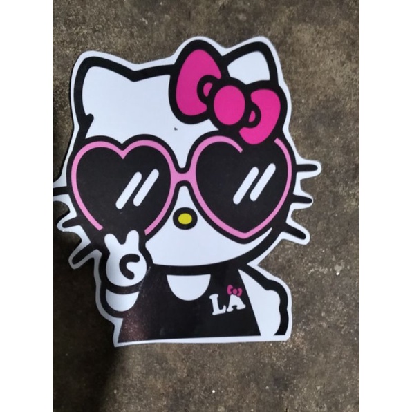 Tem decal Hello Kitty siêu dễ thương dán trang trí xe tải, xe ô tô