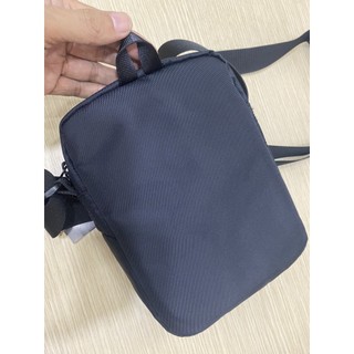 Túi đeo chéo vai 3 sọc Essentials