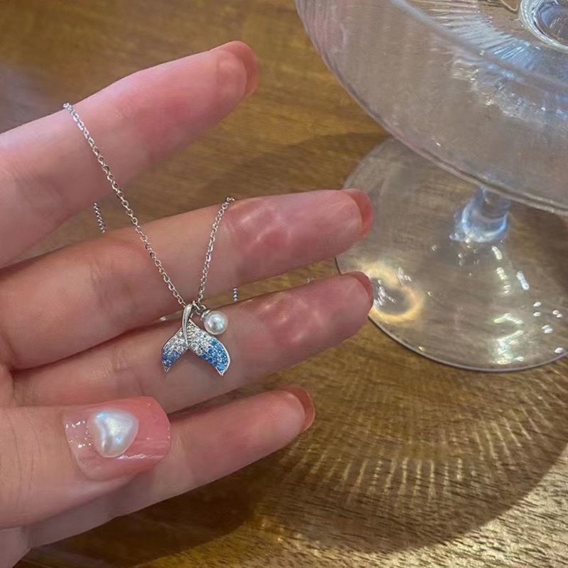 Dây Chuyền Mặt Đuôi Cá Đính Ngọc Trai Thời Trang Cho Nữ