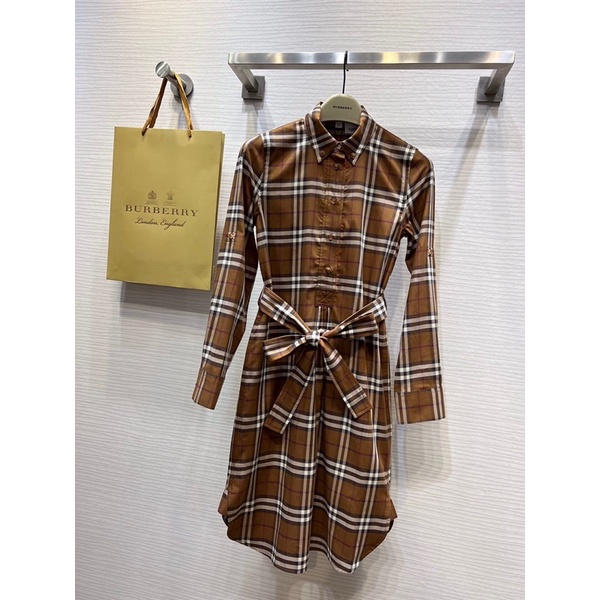 Đầm sơ mi nữ dài tay dây thắt eo phong cách vintage Burberry BBR cao cấp 2023