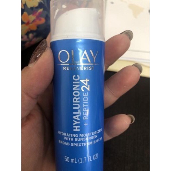 Kem dưỡng chống lão hóa cấp ẩm ban ngày Olay Regenerist Hyaluronic Acid + Peptide 24 Moisturizer SPF 30 Hàng Mỹ