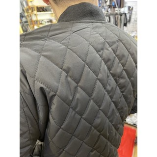 Áo khoác bomber trám trần bông