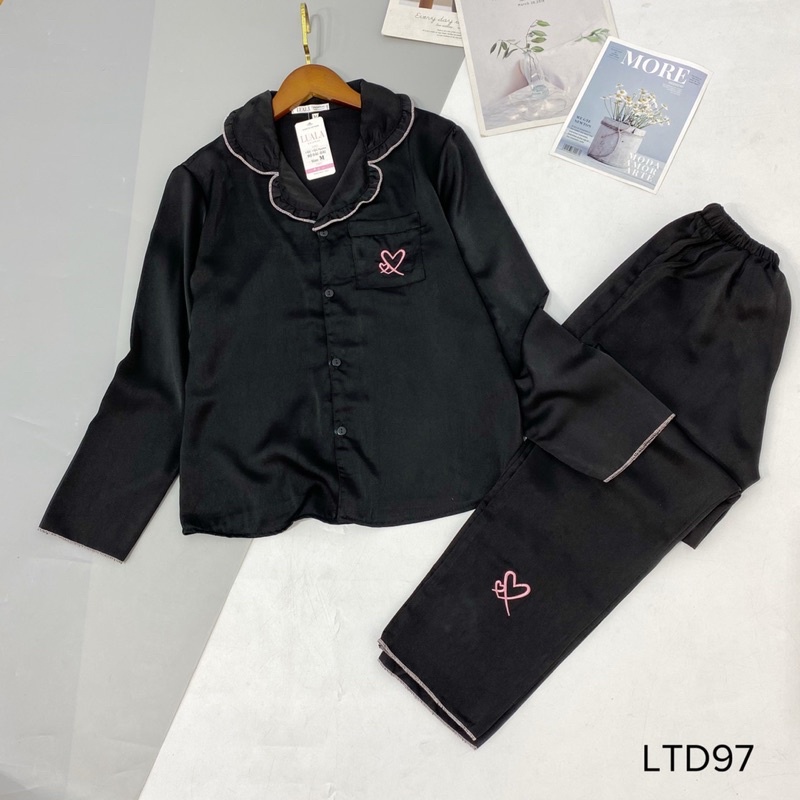 Bộ Dài Tay Lụa Tằm Thái In Hình Tim Siêu Xinh