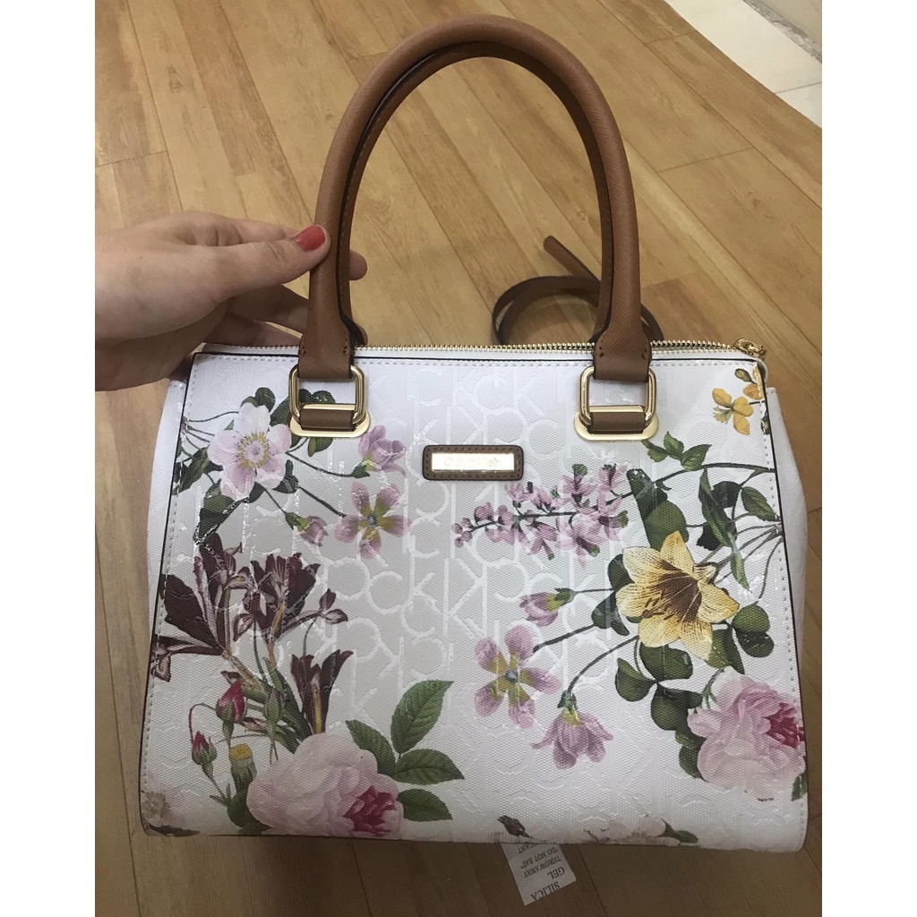 Túi đeo chéo nữ Calvin Klein ngang 29cm, cao 23cm, có dây đeo dài, , hàng Mỹ