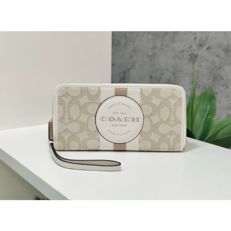 Ví Coach Dempsey full box làm quà