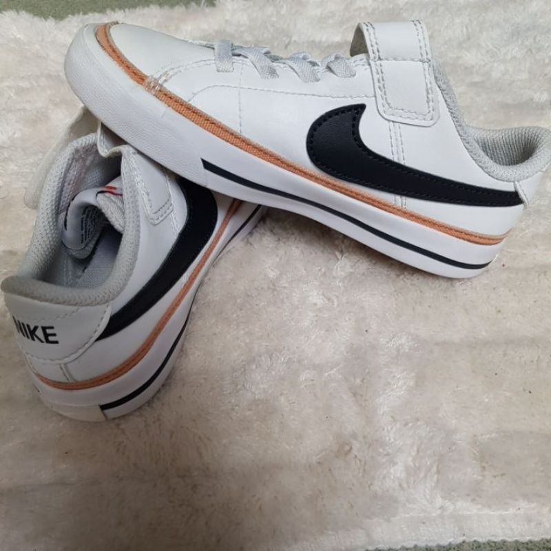 GIÀY SI TUYỂN TRẺ EM  - SZ 17CM MỚI 95%