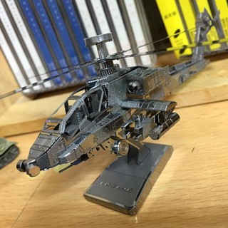MÔ HÌNH 3D KIM LOẠI LẮP RÁP AH - 64 APACHE - HÀNG NHẬP KHẨU