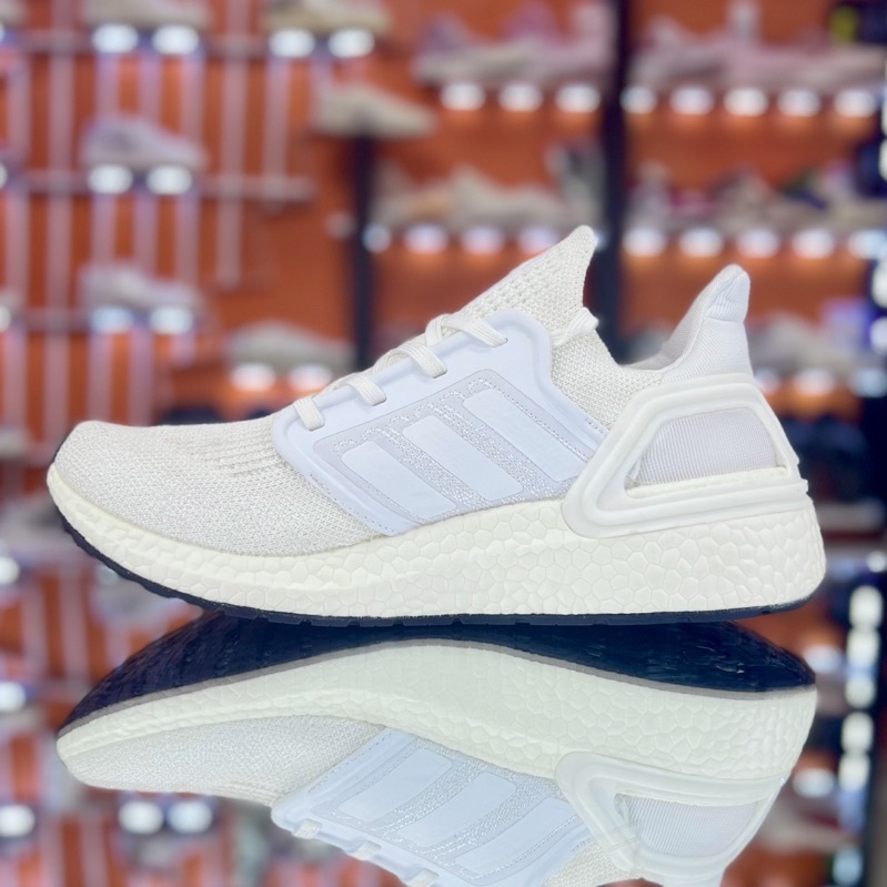 GIÀY THỂ THAO ULTRA BOOST 6.0 TRẮNG TẶNG KÈM BỘ QUÀ TẶNG GIÁ TRỊ