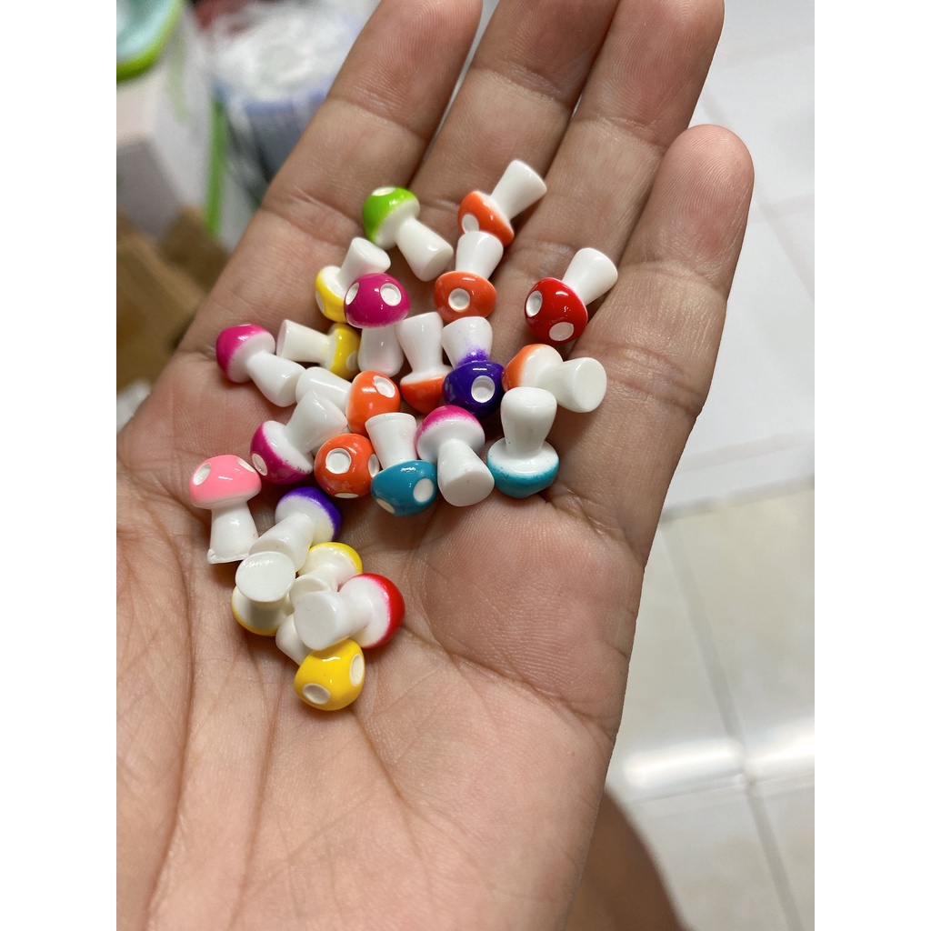 TT25 - nấm nhiều màu mini trang trí tiểu cảnh sen đá, xương rồng, bonsai, cây để bàn