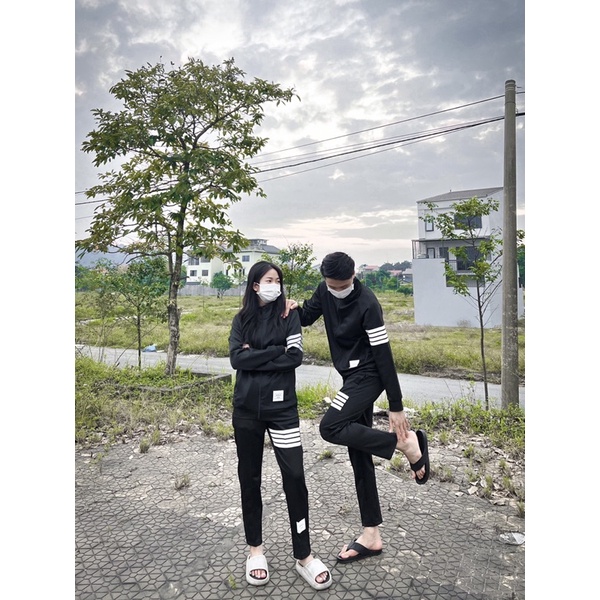set uni thome