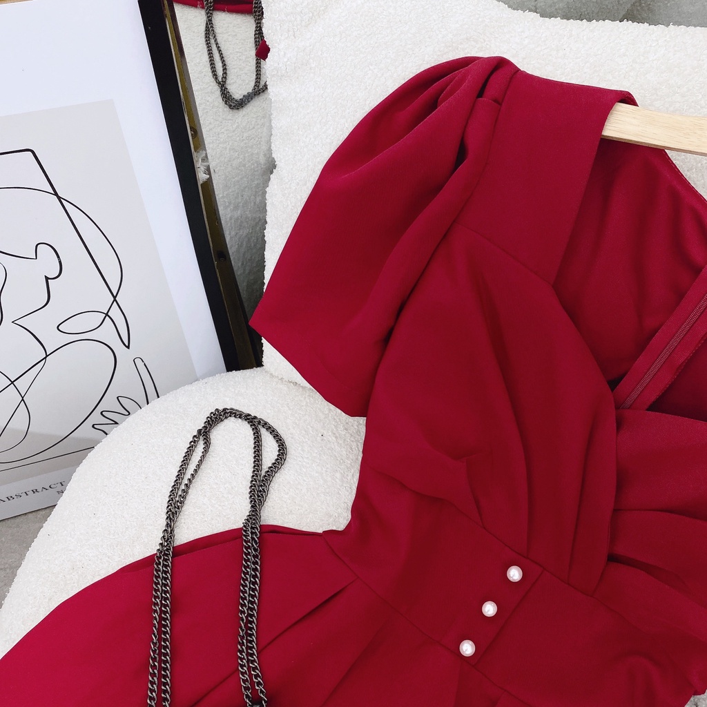 ĐẦM MIDI ĐỎ CỔ TIM NGỰC XẾP ĐÍNH 3 HẠT