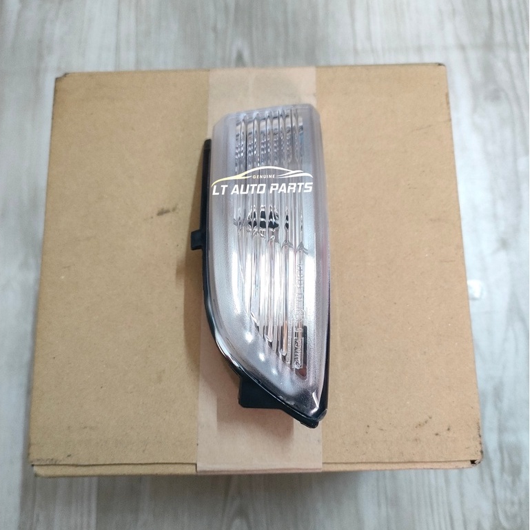 Đèn xi nhan gương bên phụ ( phải ) xe Ford Ranger, Mazda BT50, Ford Everest AB3913A356AA hàng xịn.