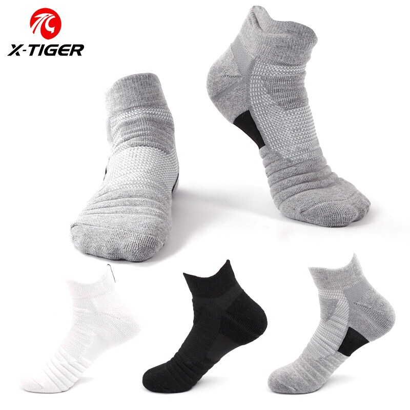 Vớ Thể Thao Bóng Rổ X-TIGER Khử Mùi Nhanh Khô Có Đệm Lót (39-44) Cho Nam