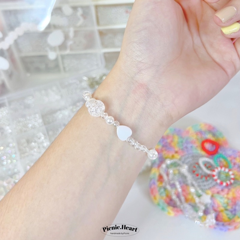 Vòng Tay Trong Suốt GLOSSY BRACELET