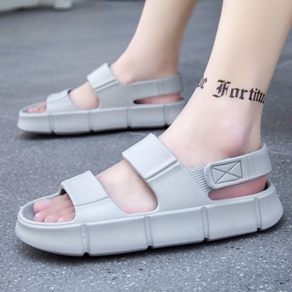 Sandal đi biển mùa hè 2022 phong cách mới cho nam