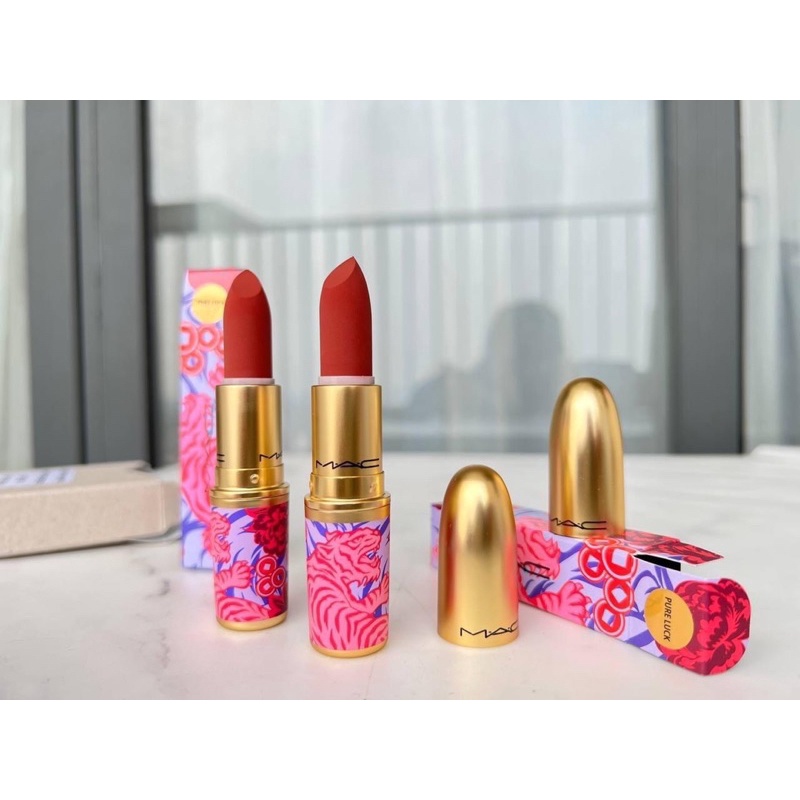Son Mac Lunar Luck Powder Kiss Màu Pure Luck Cánh Hồng Khô
