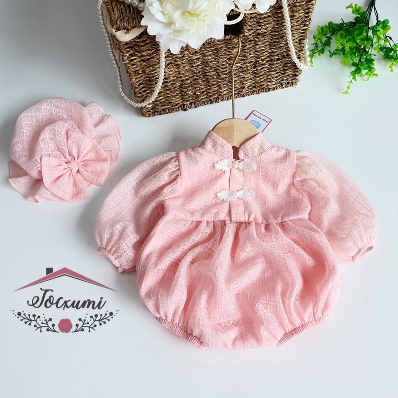 Bộ liền thân ren cổ tàu hồng ngọt ngào cao cấp - Tocxumi