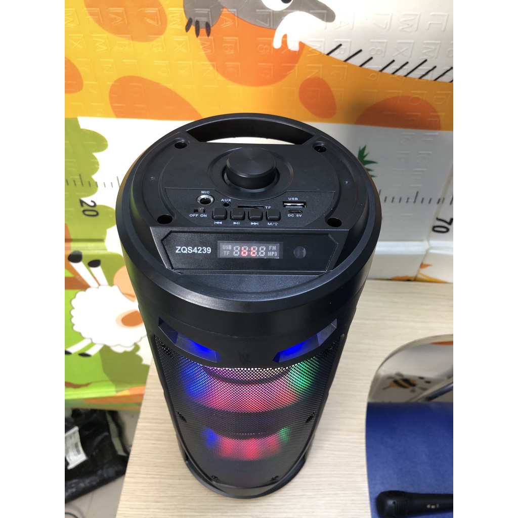 Loa Bluetooth Karaoke Mini ZQS 4239 2 Bass 10 Tặng 2 Micro Bass Căng Loa Vi Tính Loa Sách Tay