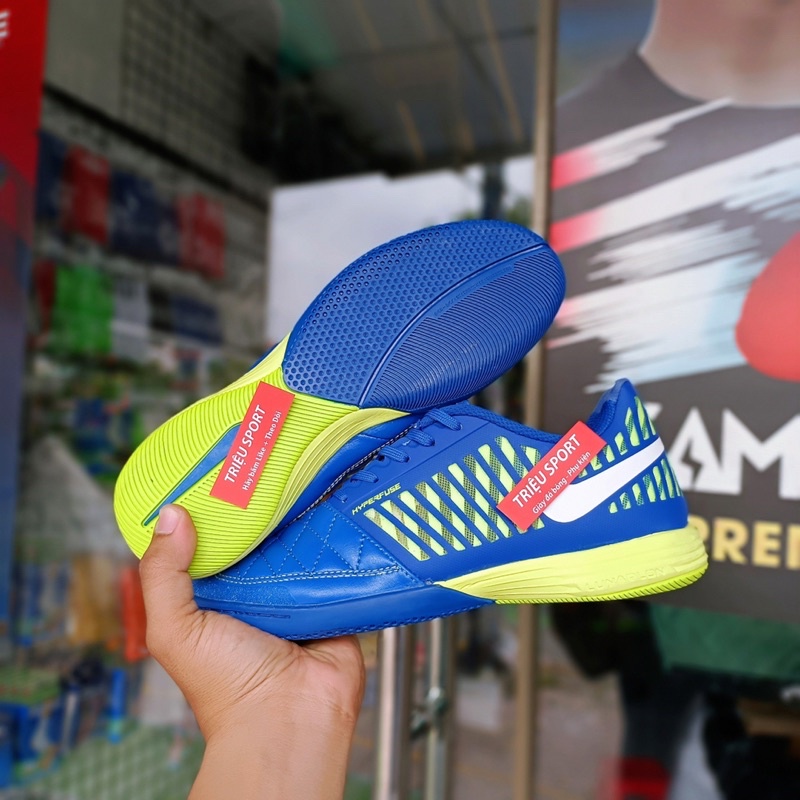 Giày bóng đá Lunar Gato Ic