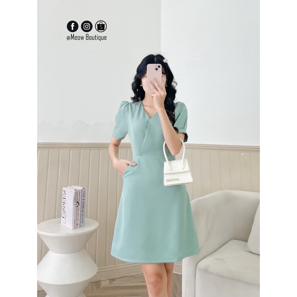 Đầm công sở chữ A cổ V đắp chéo tay ngắn Meow Boutique
