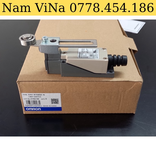 [Xuất vat] Công tắc hành trình D4V-8108SZ-N