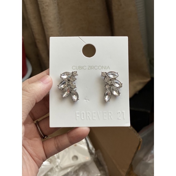 Khuyên tai xuất dư zara, hm, f21, primark, top.shop....