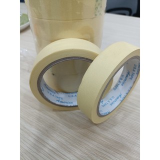1 cuộn Băng keo giấy nhăn khổ 24mm x 14m dùng để dán ghi chú lên sản phẩm