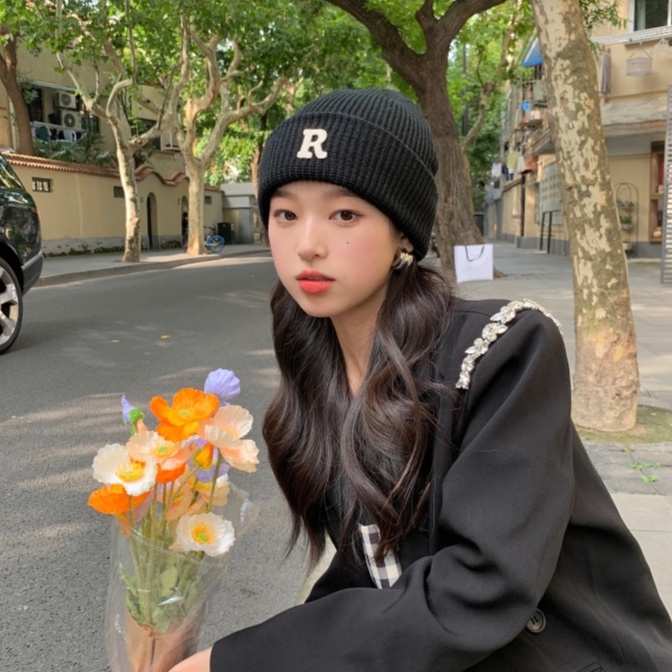 Mũ len nam nữ in chữ R unisex cá tính trùm tai ấm áp kiểu beanie đi chơi chụp ảnh đẹp rẻ thời trang Hàn Quốc