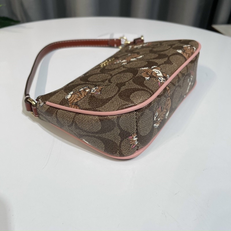 TÚI COACH NOLITA 19 WITH DANCING KITTEN CC418