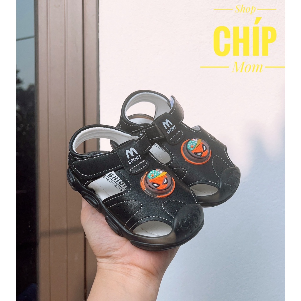 Sandal bé trai dép rọ tập đi cho bé quai dán chống tuột người nhện đèn led đế dẻo êm chân QCCC full hộp 902 ( ảnh thật )