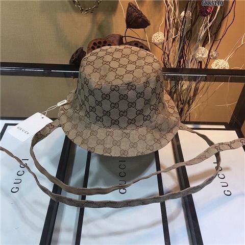 Mũ Bucket Gucci Hai Màu Thêu Chữ Phối Dây Thừng Cá Tính
