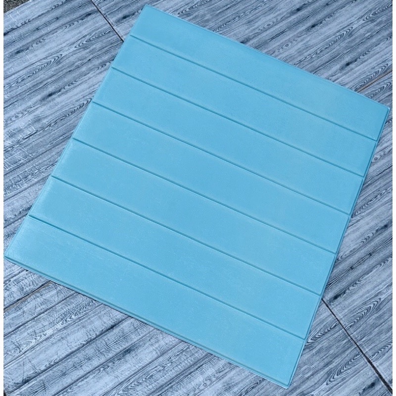 Xốp dán tường 3d giả vân gỗ nhiều màu, dày 7mm kích thước 70x77cm