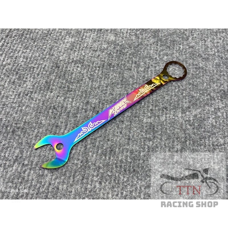 Bảng Tên Khóa Cờ Lê Titan 7 Màu Trang Trí Siêu Đẹp Cho Xe Máy