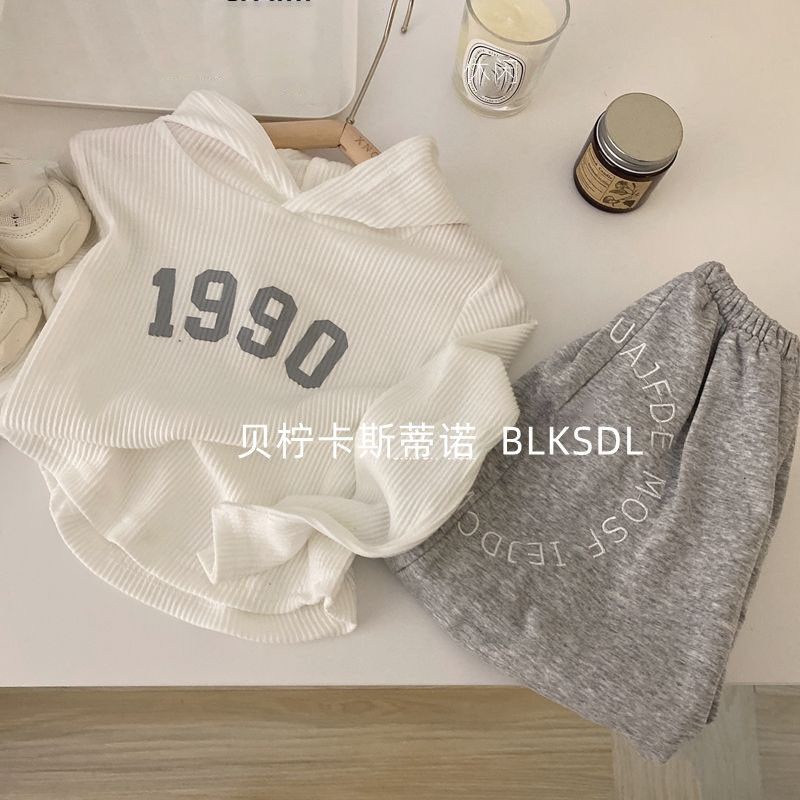 Bộ Đồ Thể Thao Hai Mảnh Phong Cách Thời Trang Hàn Nhật Mới 2022 Dành Cho Bé Gái