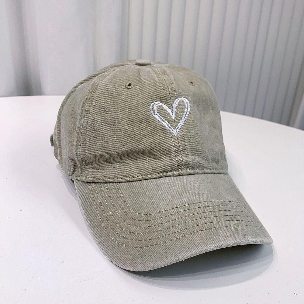 Mũ Lưỡi Trai Thêu Hình Trái Tim Phong Cách Hàn Quốc Cho Nữ