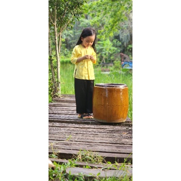 Bà ba gấm cho bé gái