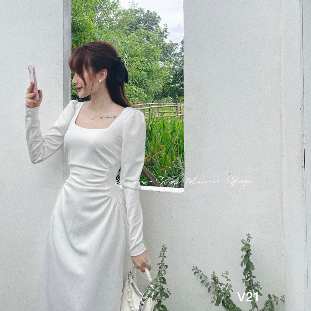 V21 - Váy cổ U dài tay rúm eo