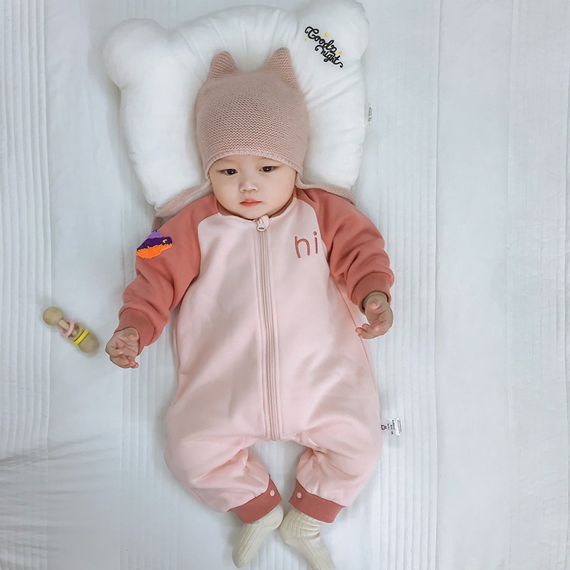 Bộ Áo Liền Quần Dài Tay Có Khóa Kéo In Hình Gấu Dễ Thương Cho Bé Sơ Sinh