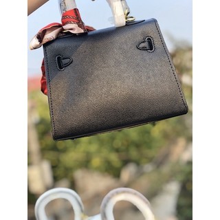 TÚI HM sz 22cm super tag vàng ( Ảnh shop chụp thật)