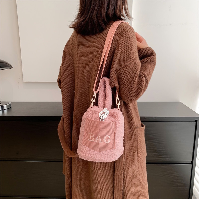 Túi Đeo Chéo Vai Bằng Vải Bông Họa Tiết Chữ Thời Trang Dễ Phối Đồ Cho Nữ