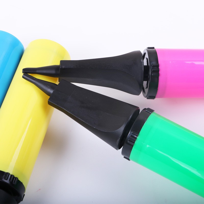 Bơm bóng cầm tay tiện lợi, bơm bóng đầu dẹp đủ màu