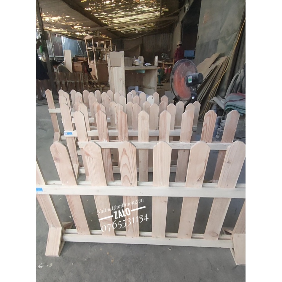 Hàng rào gỗ decor trang trí bằng gỗ thông pallet