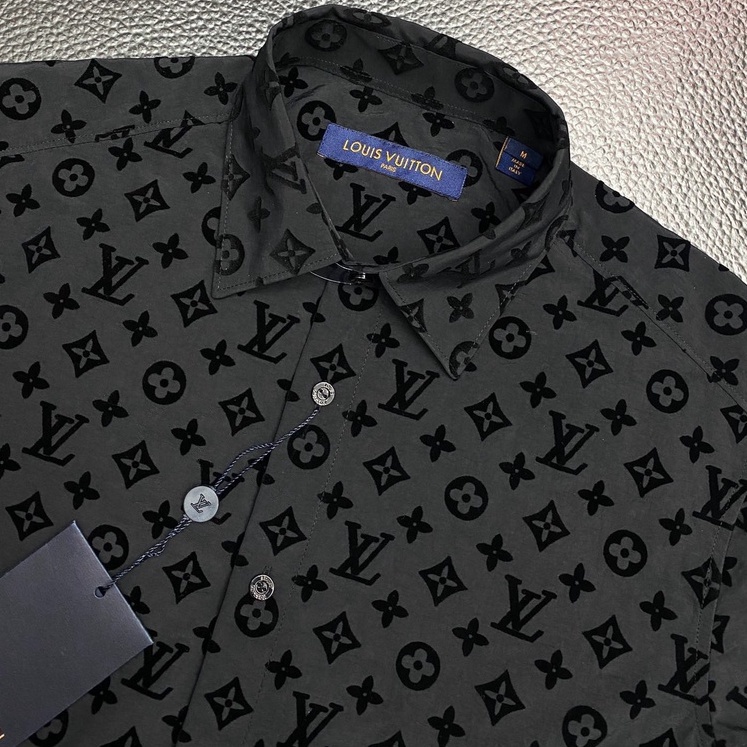 Áo sơ mi LVV black monogram LA 1-1 on web