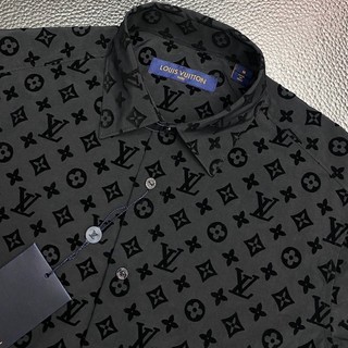 [HIGH FASHION] Áo sơ mi LVV black monogram LA 1-1 on web