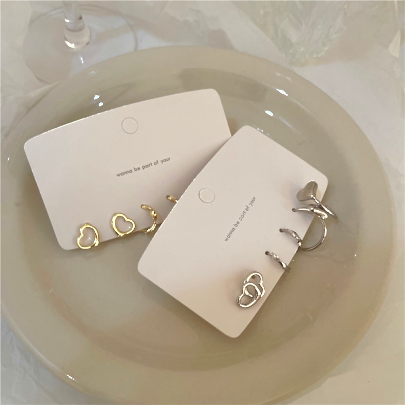 Khuyên tai 17KM mạ vàng / bạc hình trái tim đơn giản thời trang Hàn Quốc