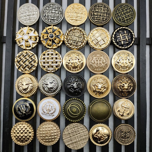 BALMAIN Nút kim loại. Nút Cài Áo Hình Đầu Sư Tử Bằng Kim Loại Cao Cấp Phong Cách Anh Quốc