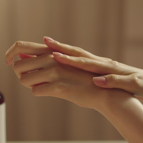 Set 2 chai kem dưỡng da tay Nard moisture hand cream 280ml