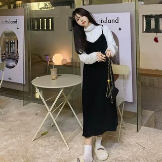 yếm đen + áo cổ cao