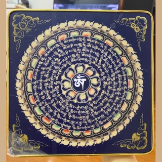 Tranh mica/ lụa ép gỗ Ommanipadmehum kích thước 40x40 cm